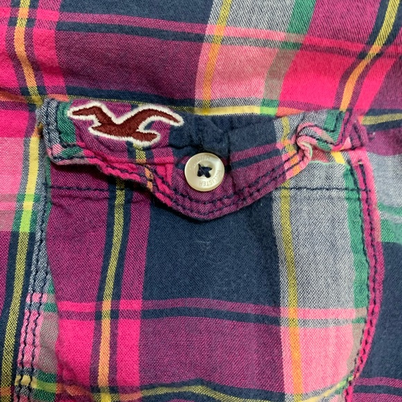 Hollister xs plaid collared button down shirt - Picture 2 of 5